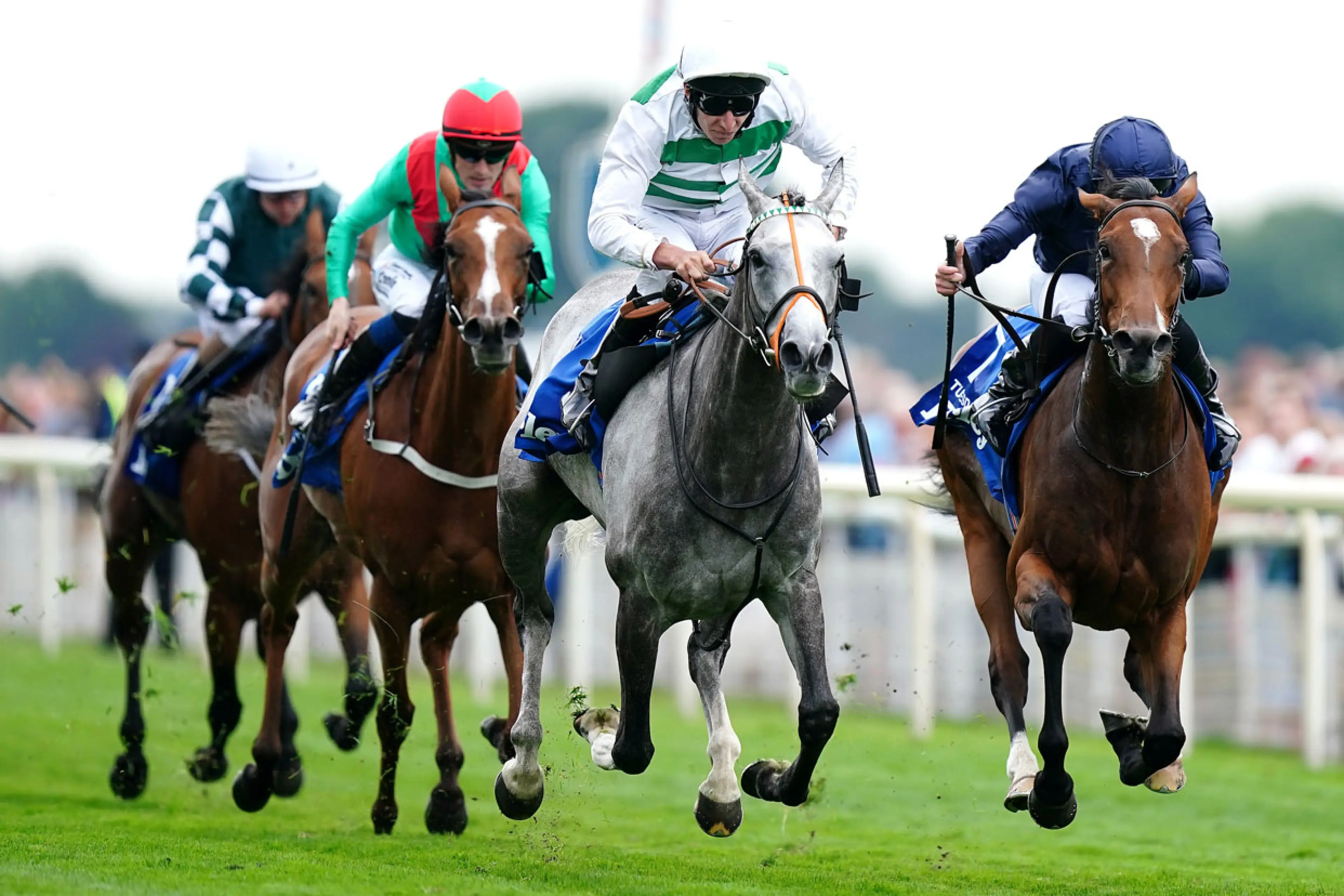 L'Arc de Triomphe 2022 horse racing